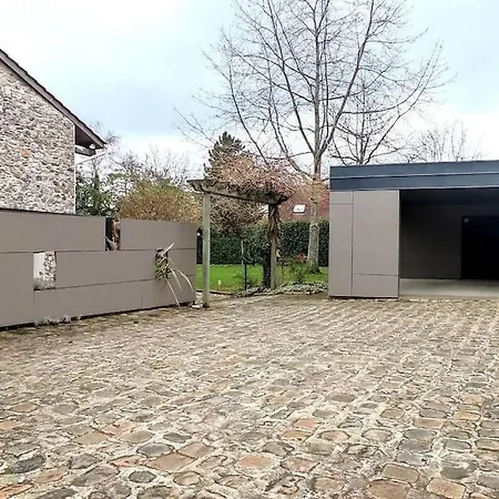 • D'exception • 4* Chessy (Seine-et-Marne)
